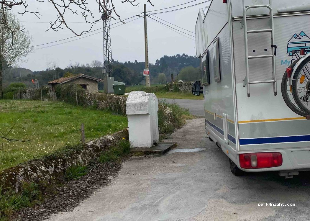 (33595) Balmori - Unnamed Road — foto 2
