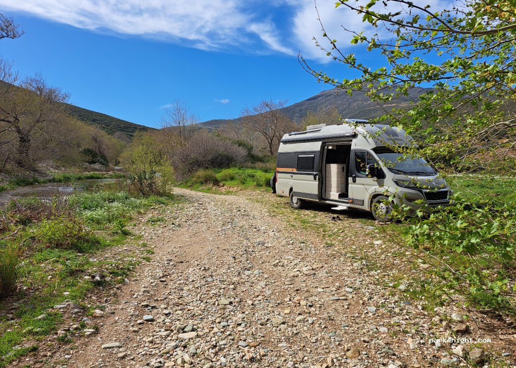 (340 01) Potami - Unnamed road — foto