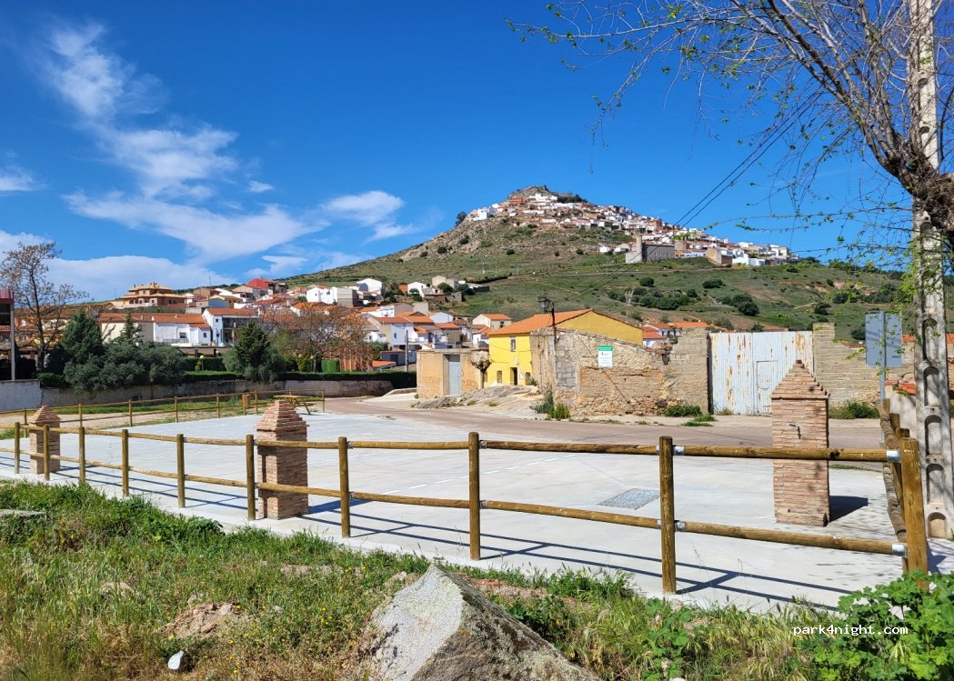 (06468) Magacela - 12A Calle Campanario — foto