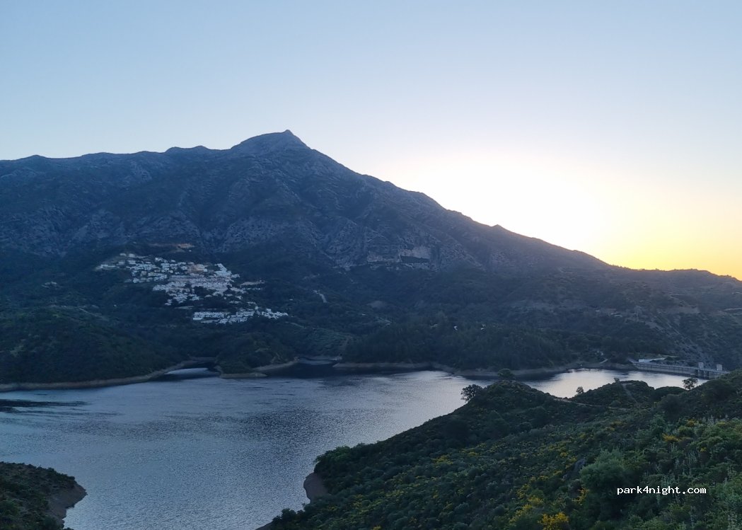 (29660) Marbella - C. Lago Constanza — foto
