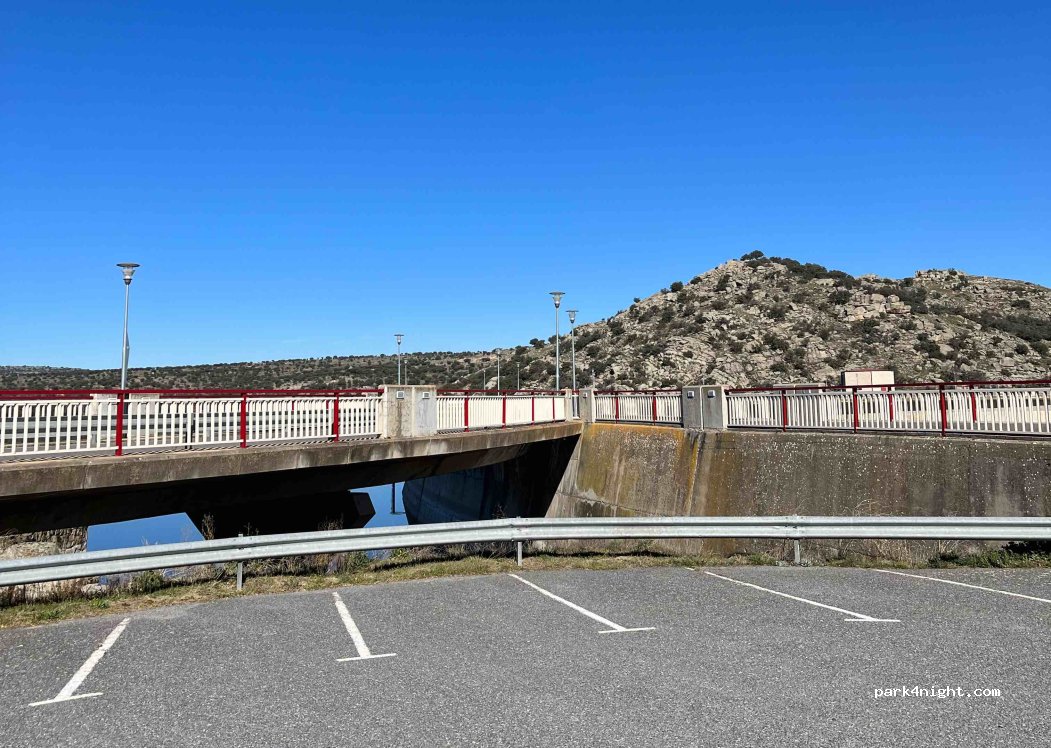 (05160) Narrillos de San Leonardo - Unnamed Road — foto