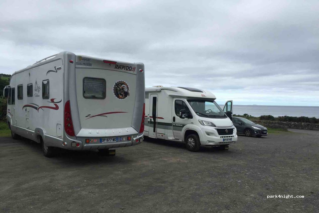 (BT44 0PJ) Cushendun - 2 Maud Cottages — foto