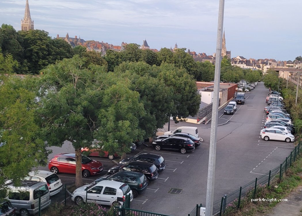 (35500) Vitré - 11 Rue du Bourg aux Moines — foto