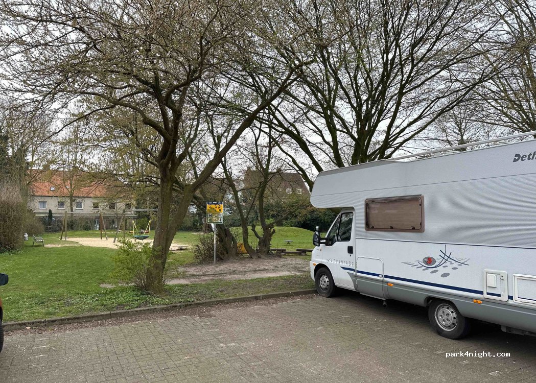 (25348) Glückstadt - 24 Ballhausstraße — foto