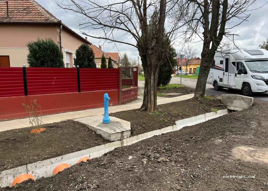 (5200) Törökszentmiklós - 57-59 Tenyői út — foto