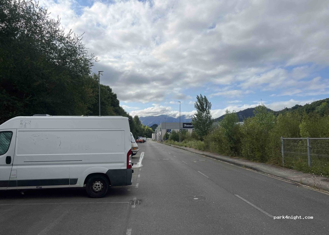 (33559) Cangas de Onís - 68P Lugar Prestin — foto 2