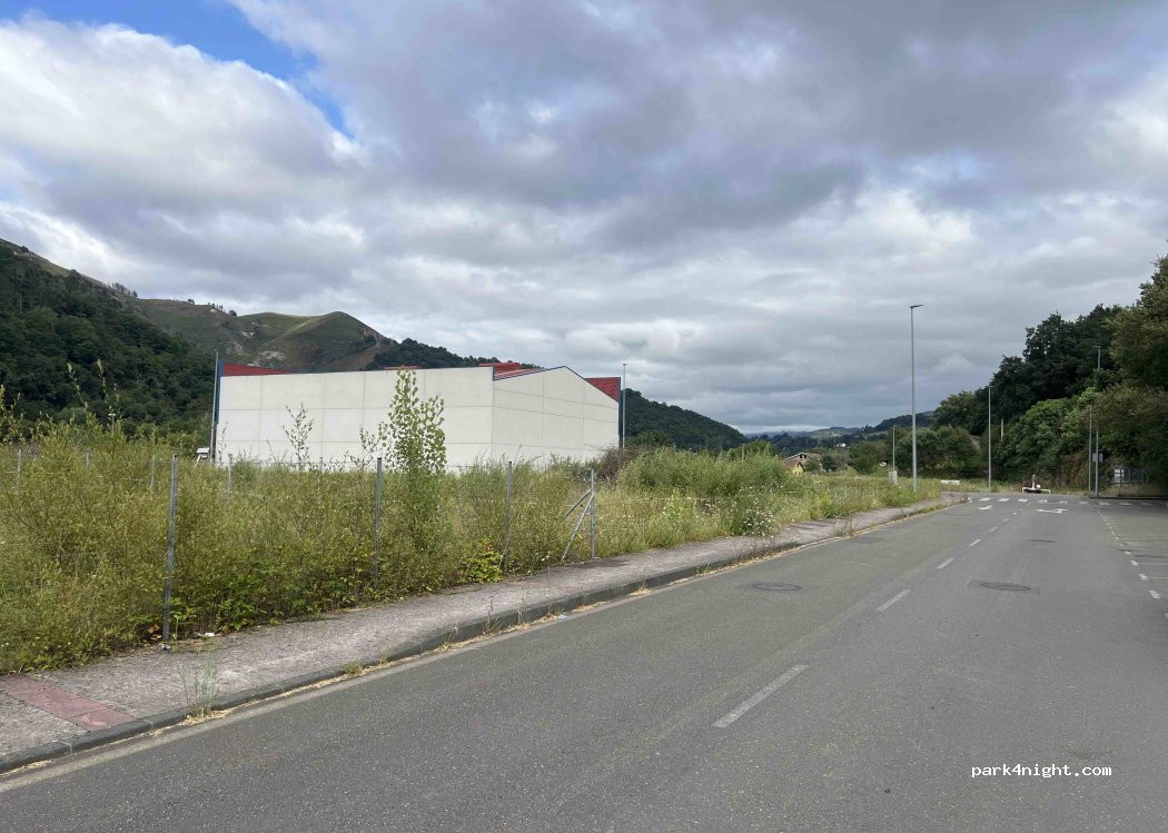 (33559) Cangas de Onís - 68P Lugar Prestin — foto 3