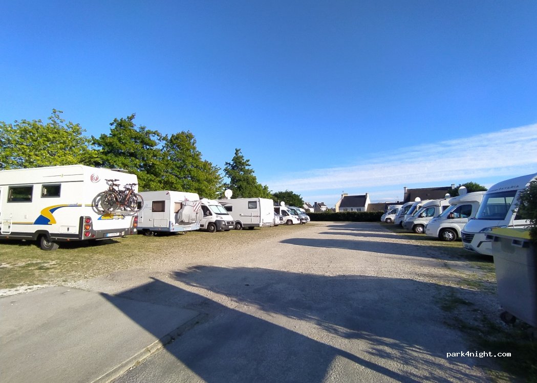 (29550) Plonévez-Porzay - 18-20 Rue des Églantines — foto