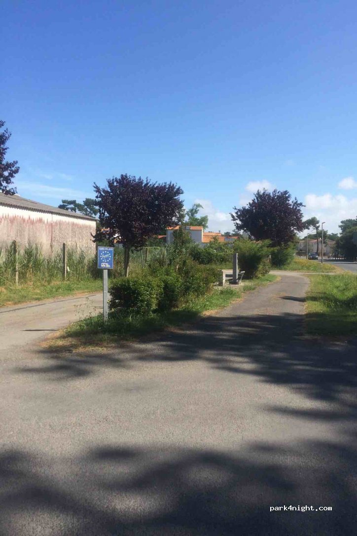 (17370) Saint-Trojan-les-Bains - Avenue des Bris — foto