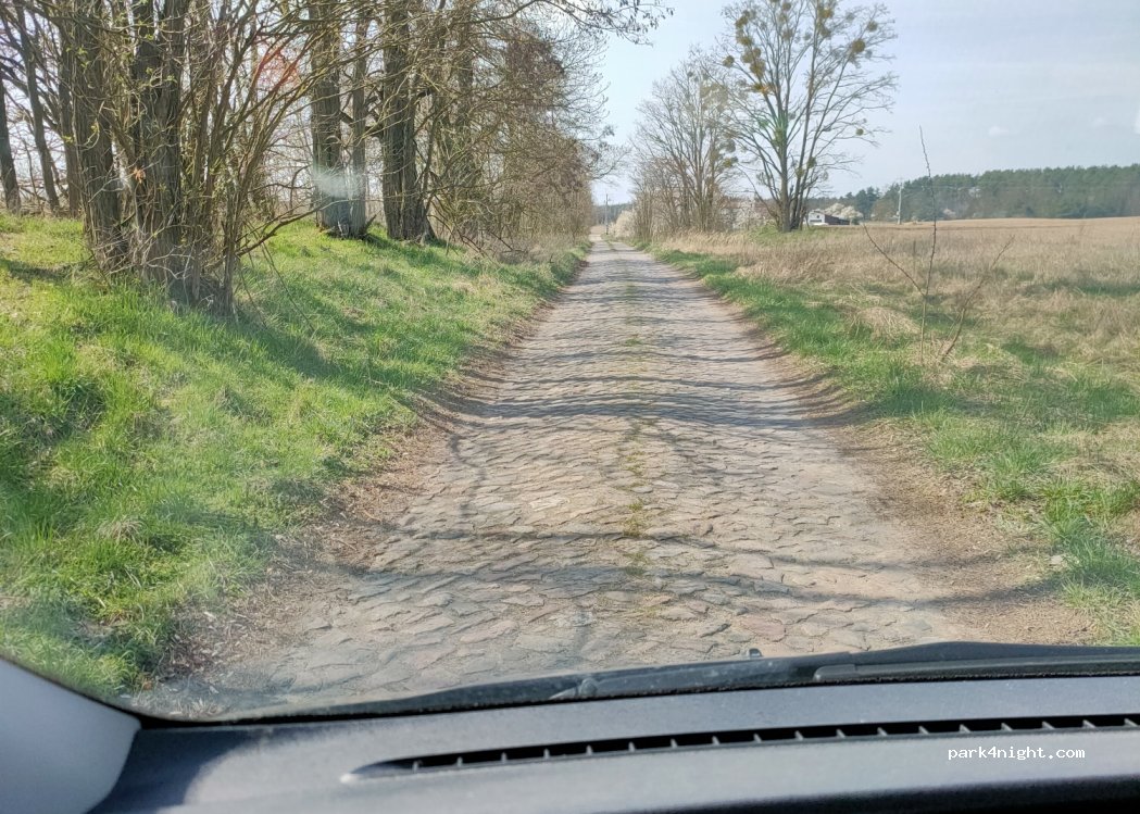 (74) Dalsze - Unnamed Road — foto