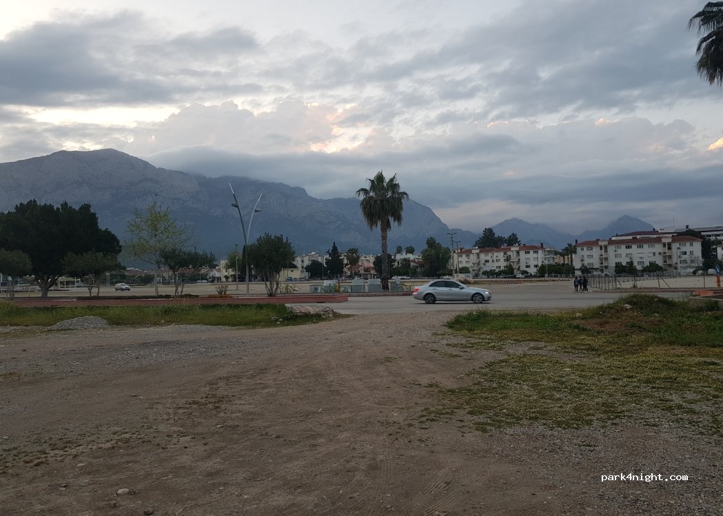 (07990) Kemer - Onno Tunç Cd. — foto 3