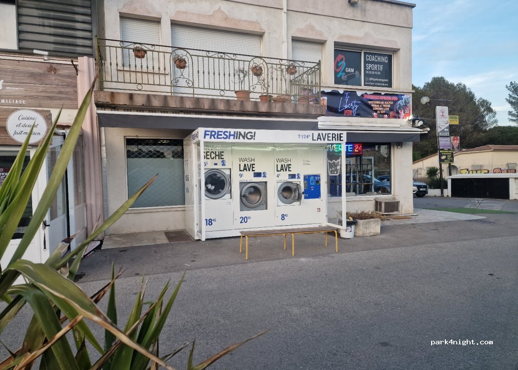 (06250) Mougins - 450 Chemin de la Plaine — foto