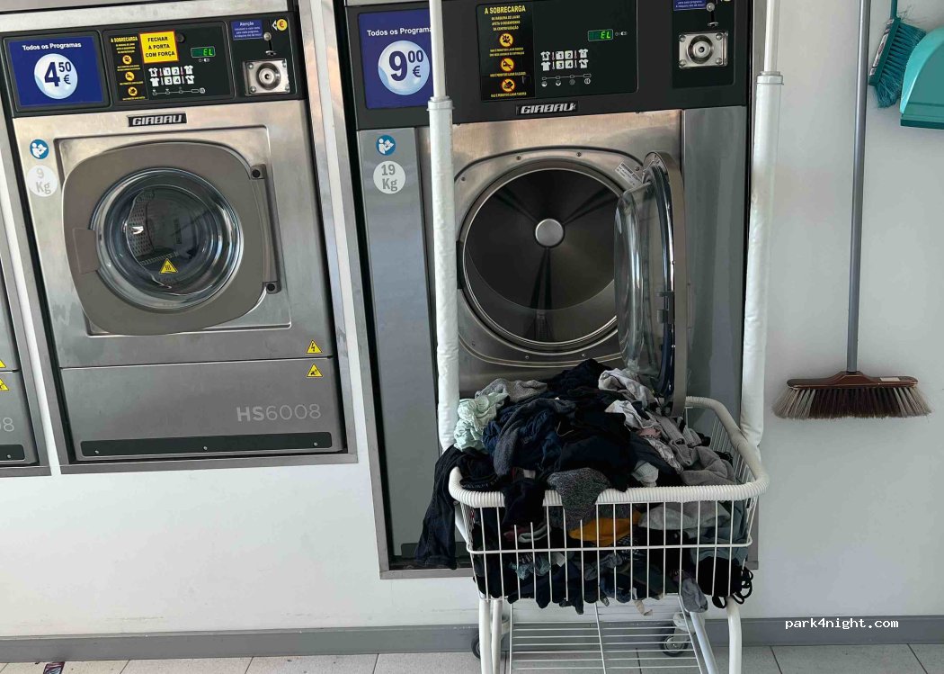 Lavandaria Self Service Clean2you Azurva — foto