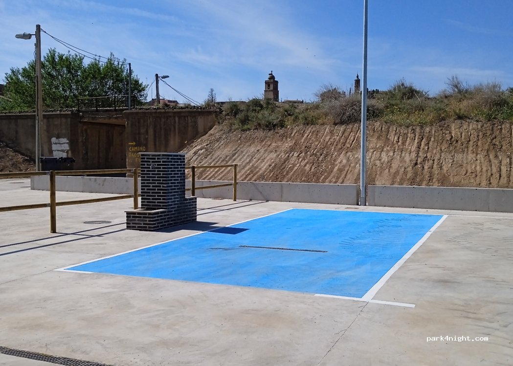 Área autocaravanas Escatrón — foto 2