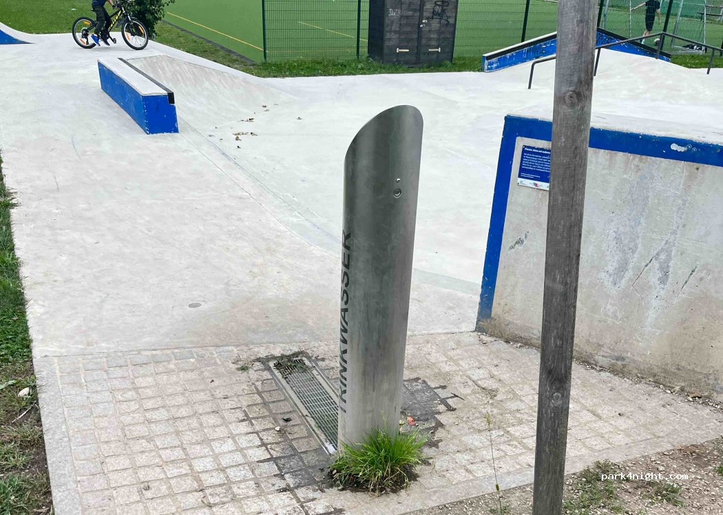 (83395) Freilassing - 14 Aumühlweg — foto