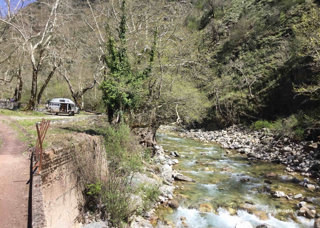 (360 73) Dendros - Unnamed Road — foto 2