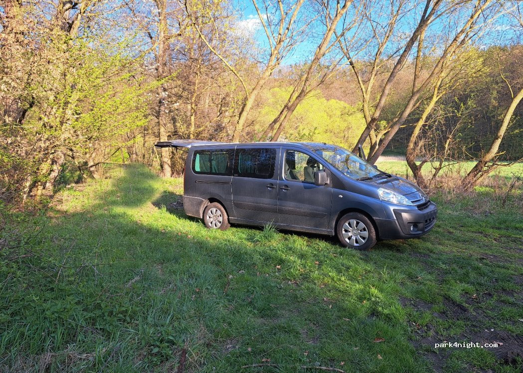 (671 40) Tavíkovice - — foto