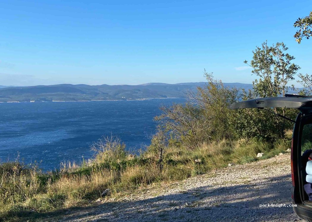 () Brela - — foto 5