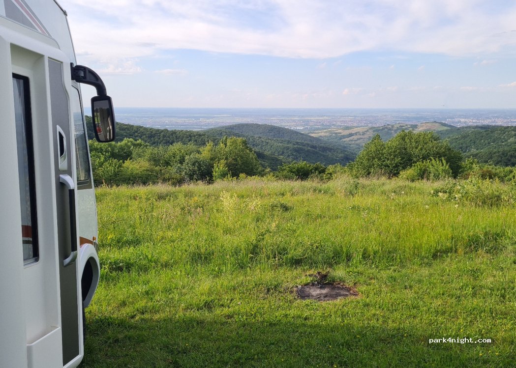 (21208) Čerević - Unnamed Road — foto 4