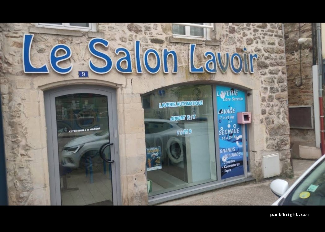 (50260) Bricquebec-en-Cotentin - 9 Rue de la République — foto