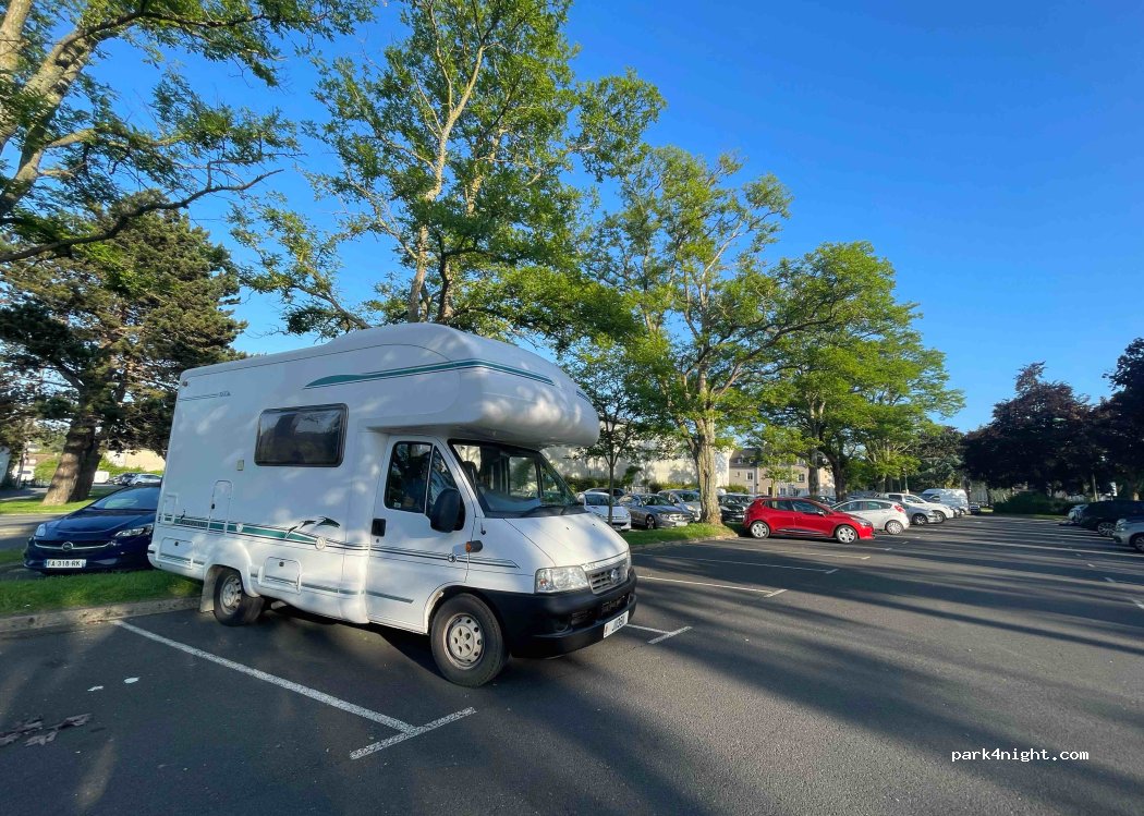(14400) Bayeux - D126A — foto