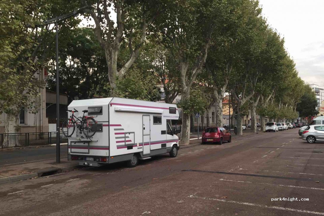 (66000) Perpignan - 7 Avenue du Lycée — foto
