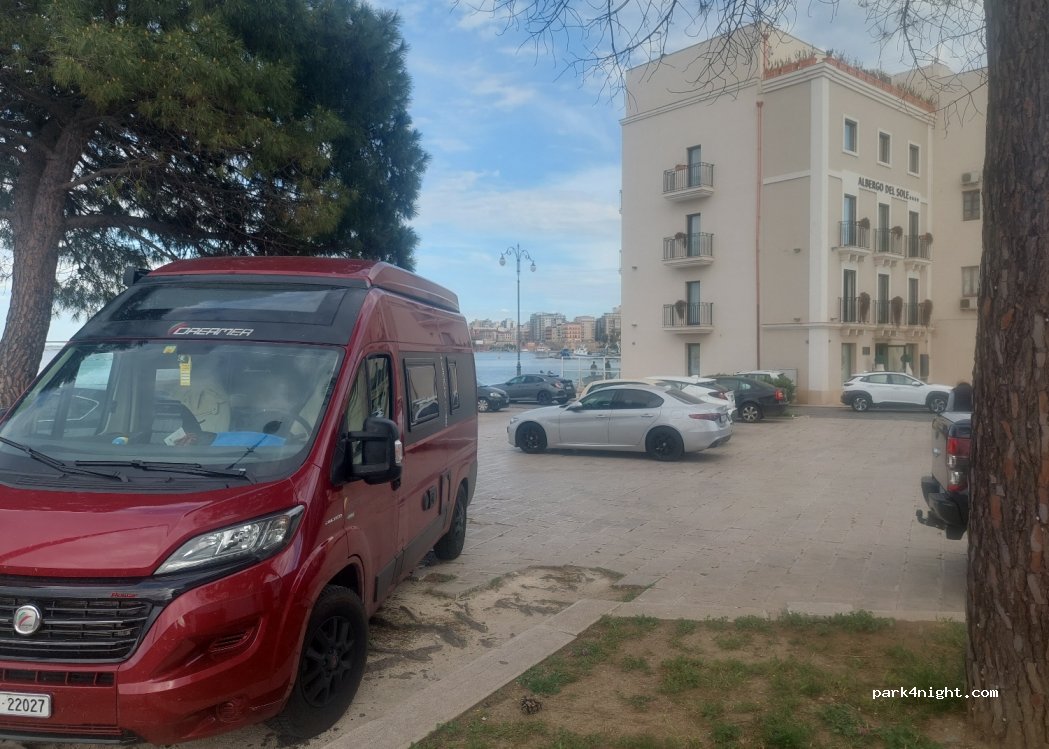 (74123) Taranto - 6 Piazza Fontana — foto 2