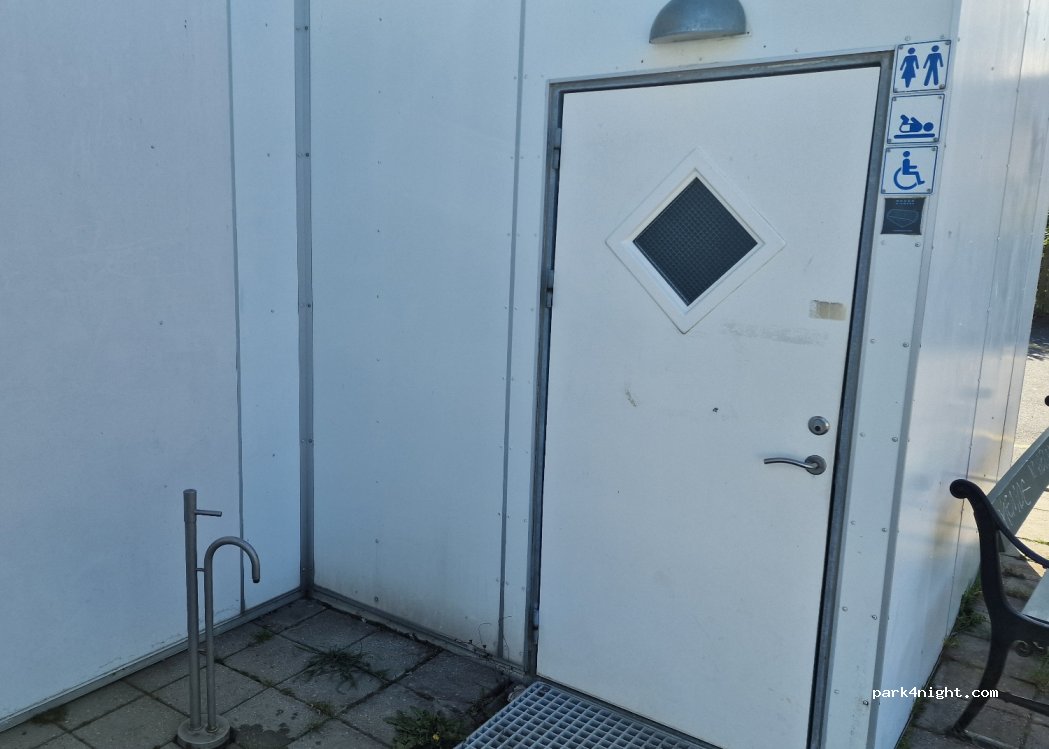 Gudhjem - 1 Helligdomsvej — foto 3