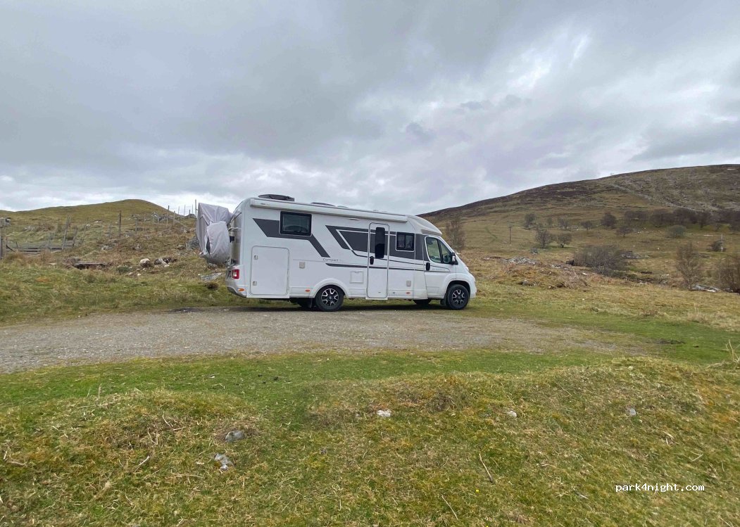 (IV27 4UQ) Klibreck - B873 — foto