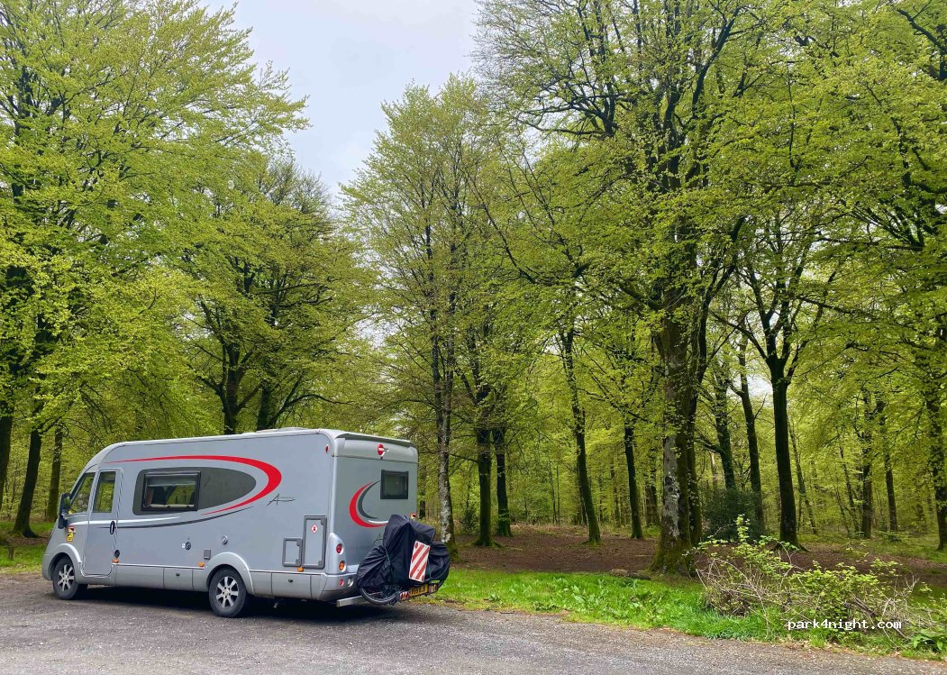 (14380) Noues de Sienne - Unnamed Road — foto