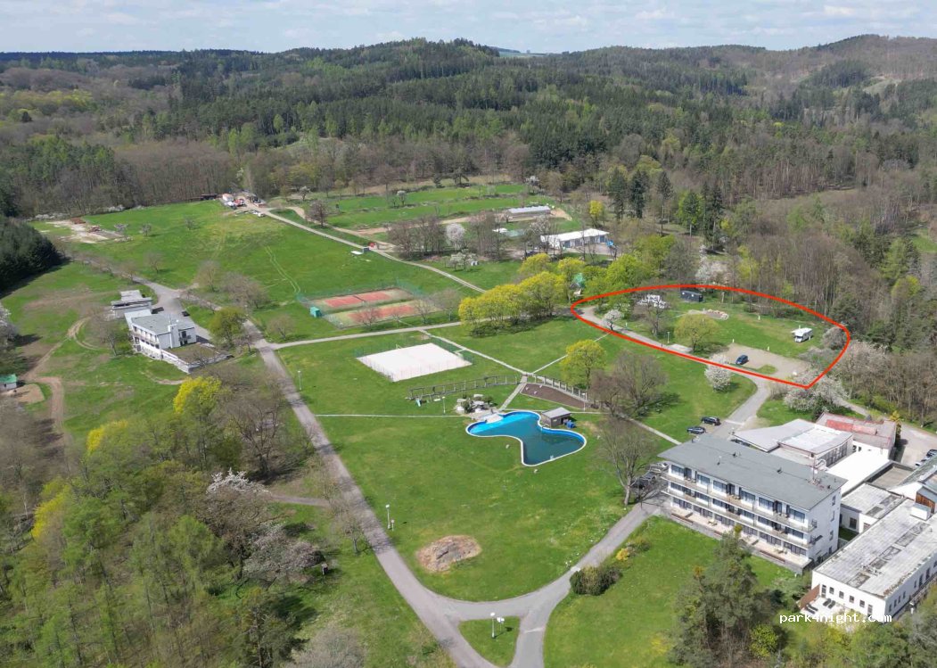 Karavanové městečko Hotel Orlík — foto