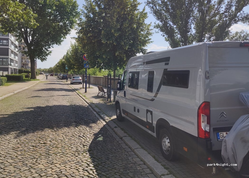 (39114) Magdeburg - 1 Kahnstraße — foto