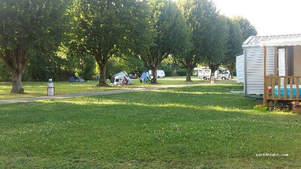 Camping Les Acasias — foto