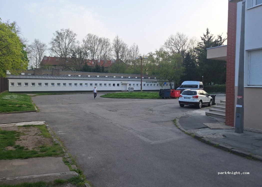 (7623) Pécs - 5 Köztársaság tér — foto