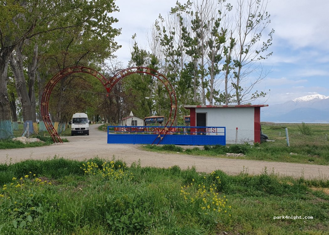 (32902) Gelendost - Unnamed Road — foto