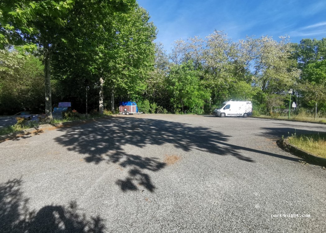 (83310) La Mole - 8 Rue du Four — foto