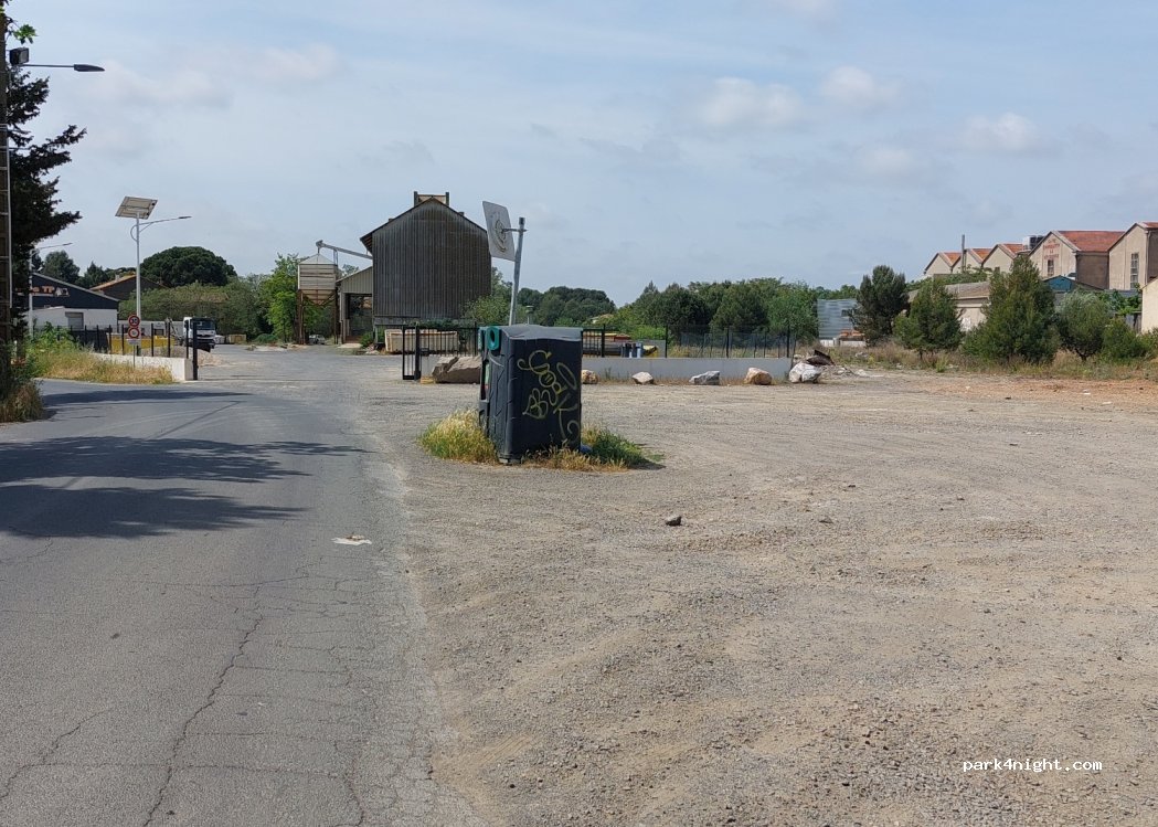 (34120) Pézenas - 211 Chemin de l'Amandier — foto