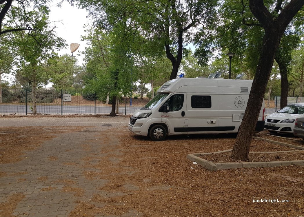 (41092) Sevilla - sn Calle Torricelli — foto
