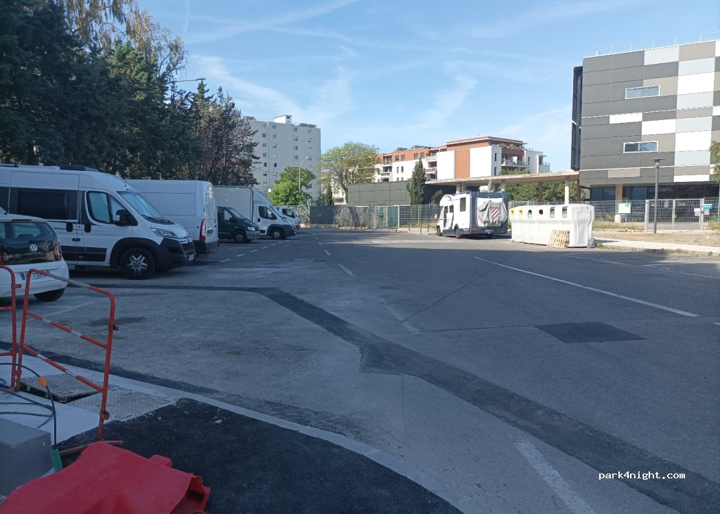 (83500) La Seyne-sur-Mer - 741 Cours Toussaint Merle Maire — foto
