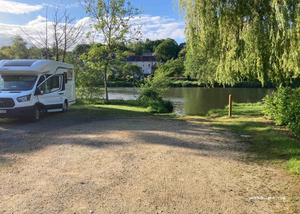 (72300) Solesmes - 2 Rue du Bac — foto