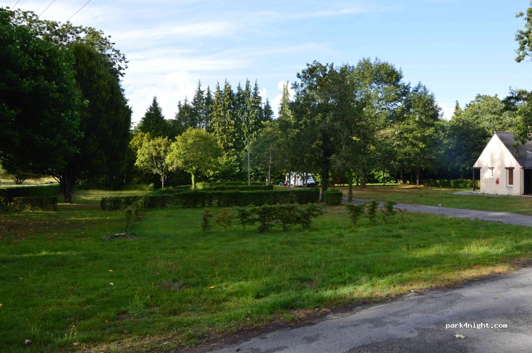 Camping des 3 étangs — foto