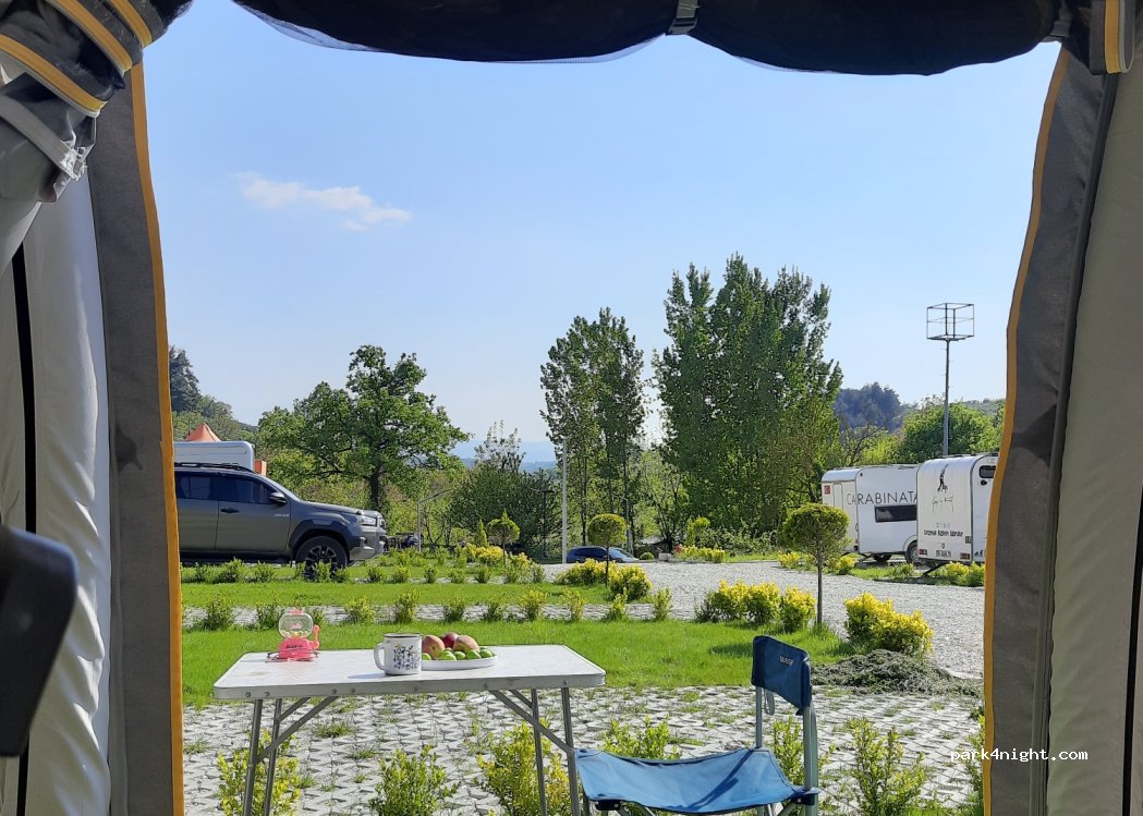 Bursa Karavan Park — foto