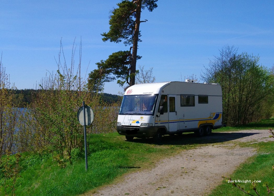 (641 93) Katrineholm - 13 Bruksvägen — foto