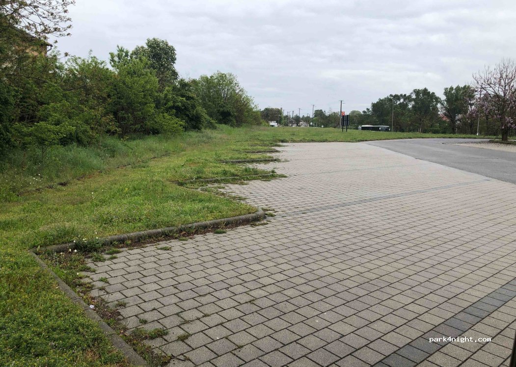 (2900) Komárom - 5 Ácsi út — foto