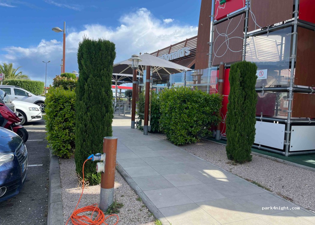 (11200) Lézignan-Corbières - 1 Rue Alfred Nobel — foto
