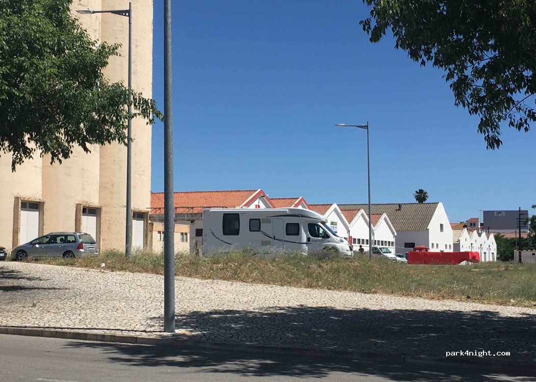 (7100-500) Estremoz - Unnamed Road — foto
