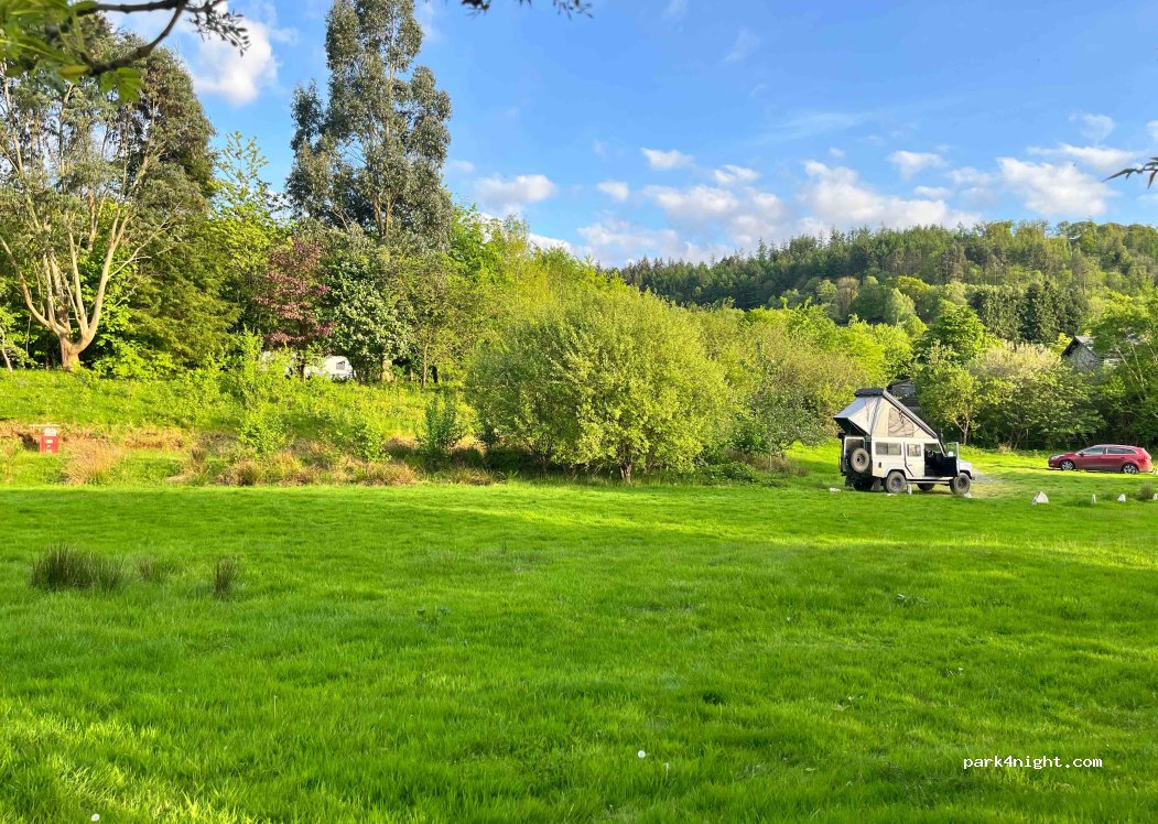 Llechrwd Campsite — foto