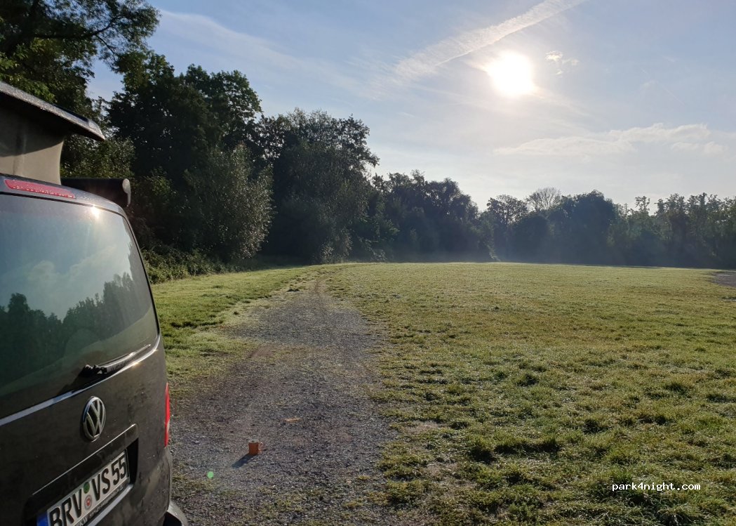 (40878) Ratingen - 20 Zum Blauen See — foto