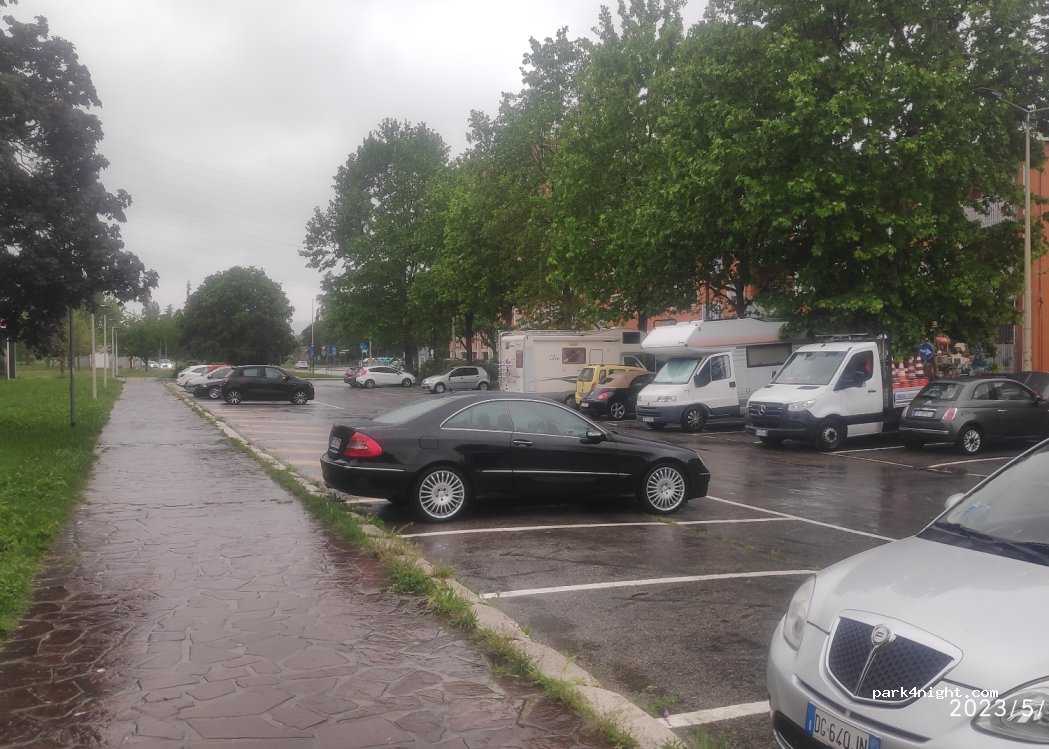 (40133) Bologna - 23 Via Giuseppe di Vittorio — foto 2
