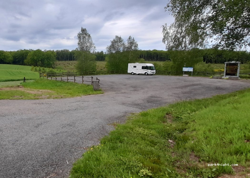 (15290) Saint-Saury - D20 — foto